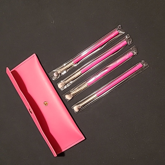 Laruce Kayla 4 eye makeup brush set in pink - Picture 4 of 6